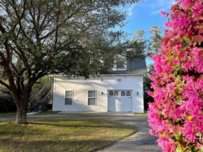Stay at Emma Jean Retreat in Sumter!